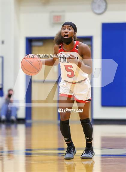 Thumbnail 3 in Temple vs. Cedar Hill (UIL 6A Bi-District) photogallery.