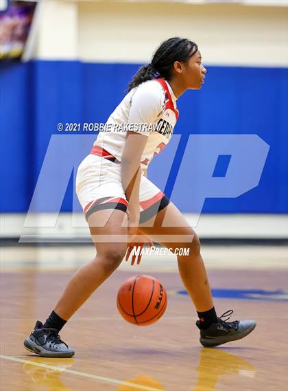 Thumbnail 1 in Temple vs. Cedar Hill (UIL 6A Bi-District) photogallery.