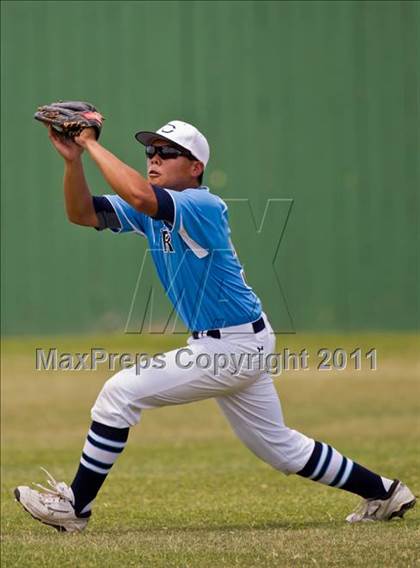 Thumbnail 1 in Alvin vs Fort Bend Clements (Region III Bi-District) photogallery.