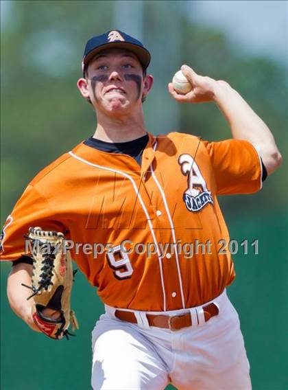 Thumbnail 2 in Alvin vs Fort Bend Clements (Region III Bi-District) photogallery.