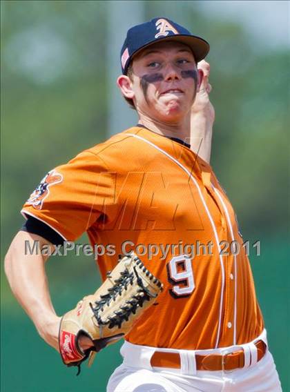 Thumbnail 1 in Alvin vs Fort Bend Clements (Region III Bi-District) photogallery.