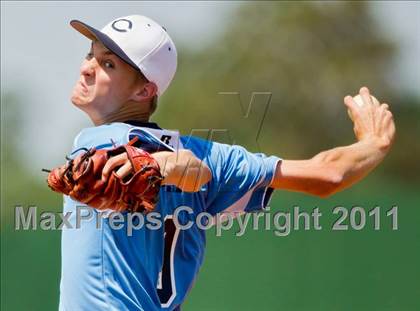 Thumbnail 2 in Alvin vs Fort Bend Clements (Region III Bi-District) photogallery.