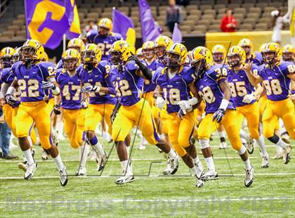 Thumbnail 1 in Byrd vs. Archbishop Rummel (LHSAA D1 Final) photogallery.