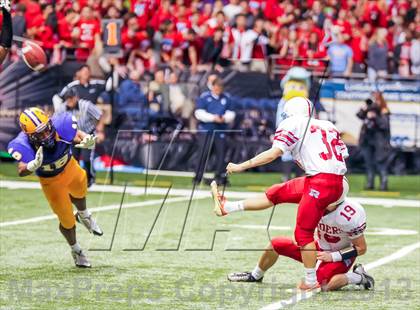 Thumbnail 3 in Byrd vs. Archbishop Rummel (LHSAA D1 Final) photogallery.