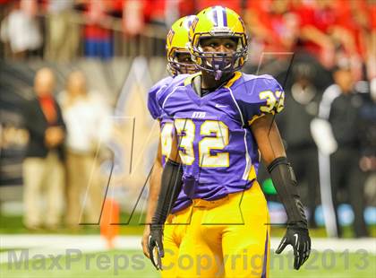 Thumbnail 1 in Byrd vs. Archbishop Rummel (LHSAA D1 Final) photogallery.