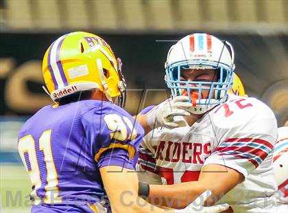 Thumbnail 1 in Byrd vs. Archbishop Rummel (LHSAA D1 Final) photogallery.