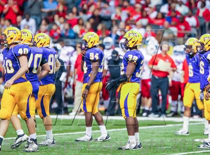 Thumbnail 3 in Byrd vs. Archbishop Rummel (LHSAA D1 Final) photogallery.