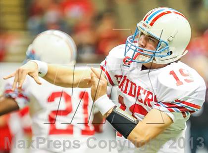 Thumbnail 1 in Byrd vs. Archbishop Rummel (LHSAA D1 Final) photogallery.