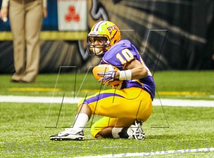 Thumbnail 1 in Byrd vs. Archbishop Rummel (LHSAA D1 Final) photogallery.