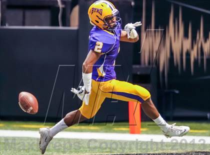 Thumbnail 2 in Byrd vs. Archbishop Rummel (LHSAA D1 Final) photogallery.
