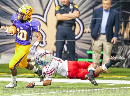Thumbnail 3 in Byrd vs. Archbishop Rummel (LHSAA D1 Final) photogallery.