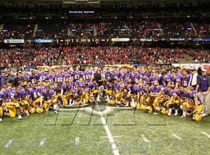 Thumbnail 1 in Byrd vs. Archbishop Rummel (LHSAA D1 Final) photogallery.