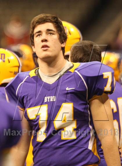 Thumbnail 2 in Byrd vs. Archbishop Rummel (LHSAA D1 Final) photogallery.
