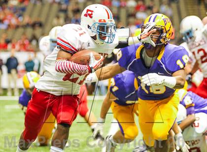 Thumbnail 1 in Byrd vs. Archbishop Rummel (LHSAA D1 Final) photogallery.