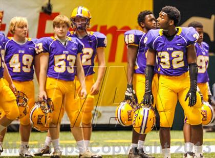 Thumbnail 1 in Byrd vs. Archbishop Rummel (LHSAA D1 Final) photogallery.