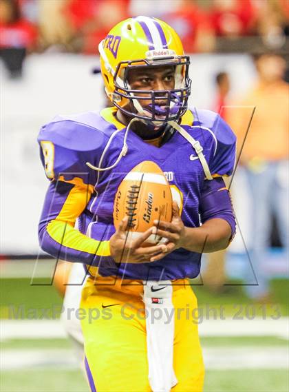 Thumbnail 1 in Byrd vs. Archbishop Rummel (LHSAA D1 Final) photogallery.