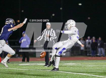 Thumbnail 3 in Liberty North vs. Rockhurst photogallery.