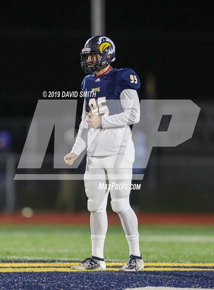 Thumbnail 2 in Liberty North vs. Rockhurst photogallery.