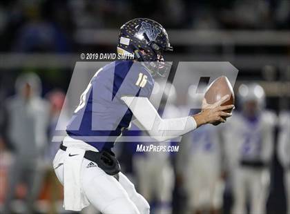 Thumbnail 2 in Liberty North vs. Rockhurst photogallery.