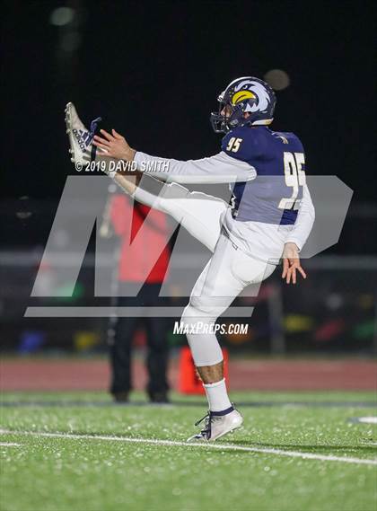 Thumbnail 3 in Liberty North vs. Rockhurst photogallery.