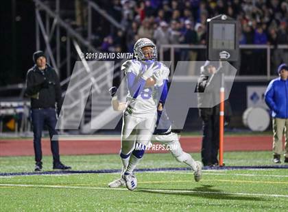 Thumbnail 3 in Liberty North vs. Rockhurst photogallery.