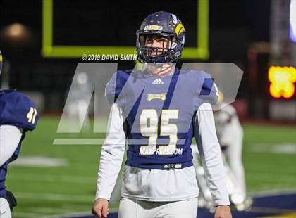 Thumbnail 2 in Liberty North vs. Rockhurst photogallery.
