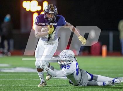 Thumbnail 3 in Liberty North vs. Rockhurst photogallery.