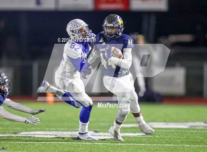 Thumbnail 2 in Liberty North vs. Rockhurst photogallery.