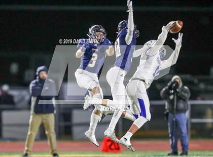 Thumbnail 1 in Liberty North vs. Rockhurst photogallery.