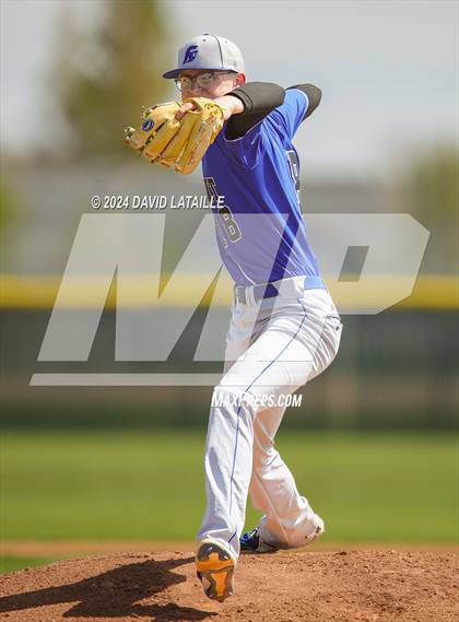 Thumbnail 2 in Longmont @ Windsor photogallery.