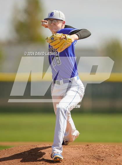 Thumbnail 3 in Longmont @ Windsor photogallery.