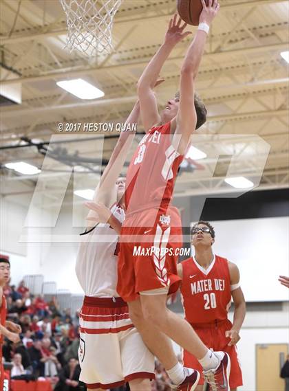 Thumbnail 3 in Mater Dei @ Orange Lutheran photogallery.