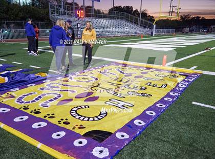 Thumbnail 1 in Boerne-Champion vs. Liberty Hill (UIL 5A/D2 Area 4 Playoff) photogallery.