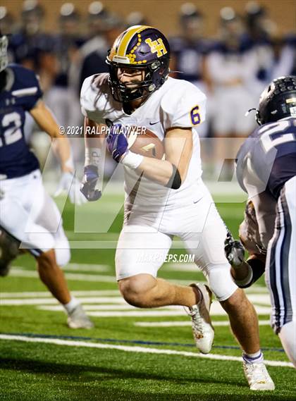 Thumbnail 3 in Boerne-Champion vs. Liberty Hill (UIL 5A/D2 Area 4 Playoff) photogallery.