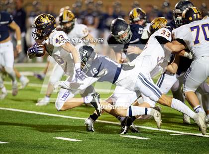 Thumbnail 1 in Boerne-Champion vs. Liberty Hill (UIL 5A/D2 Area 4 Playoff) photogallery.