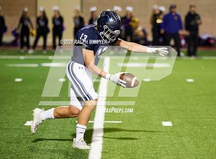 Thumbnail 2 in Boerne-Champion vs. Liberty Hill (UIL 5A/D2 Area 4 Playoff) photogallery.