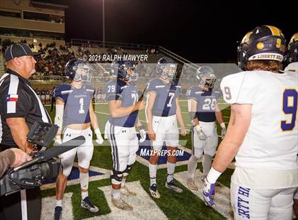 Thumbnail 3 in Boerne-Champion vs. Liberty Hill (UIL 5A/D2 Area 4 Playoff) photogallery.