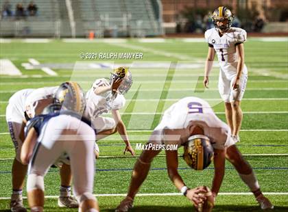 Thumbnail 1 in Boerne-Champion vs. Liberty Hill (UIL 5A/D2 Area 4 Playoff) photogallery.