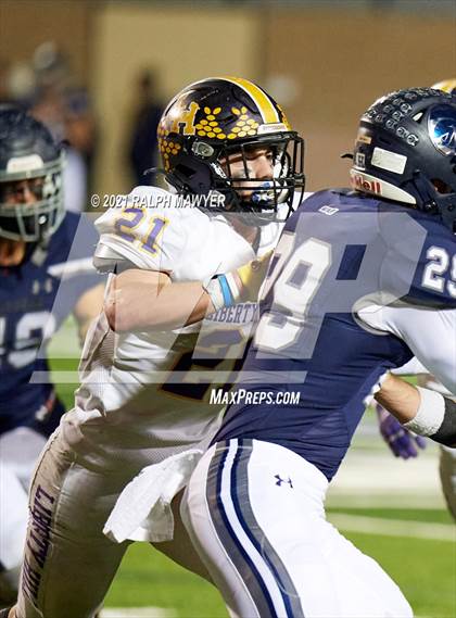 Thumbnail 1 in Boerne-Champion vs. Liberty Hill (UIL 5A/D2 Area 4 Playoff) photogallery.