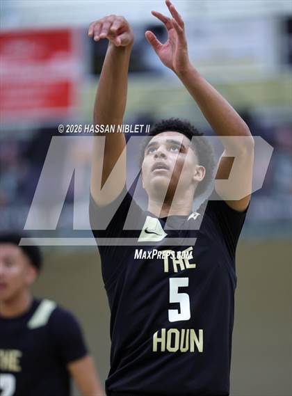 Thumbnail 1 in Calhoun vs. Cartersville photogallery.