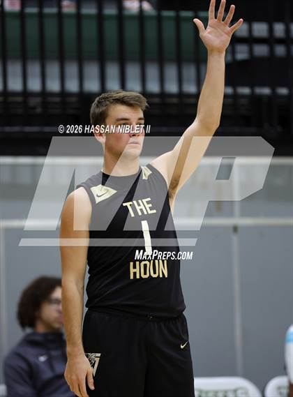 Thumbnail 2 in Calhoun vs. Cartersville photogallery.