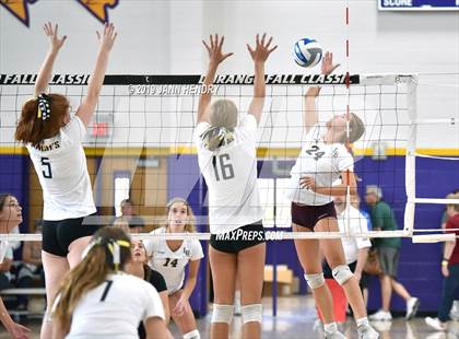 Thumbnail 2 in Laguna Beach vs. Foothill (Durango Fall Classic) photogallery.