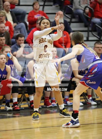 Thumbnail 3 in Fort Frye vs. Berne Union (OHSAA D4 Regional Semifinal) photogallery.