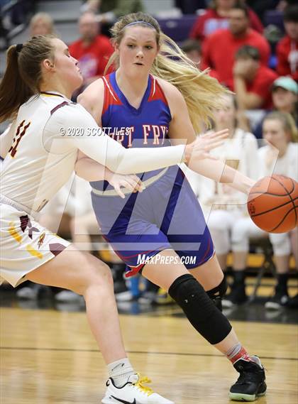 Thumbnail 2 in Fort Frye vs. Berne Union (OHSAA D4 Regional Semifinal) photogallery.