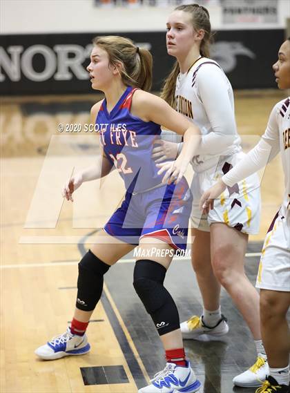 Thumbnail 1 in Fort Frye vs. Berne Union (OHSAA D4 Regional Semifinal) photogallery.