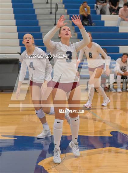 Thumbnail 1 in Tompkins vs. Dawson (KISD/CFISD Tournament) photogallery.