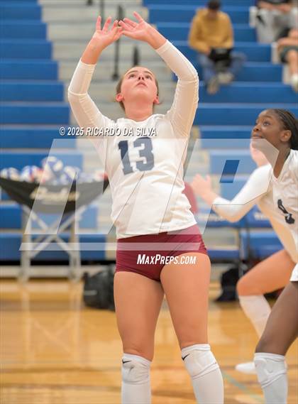 Thumbnail 3 in Tompkins vs. Dawson (KISD/CFISD Tournament) photogallery.