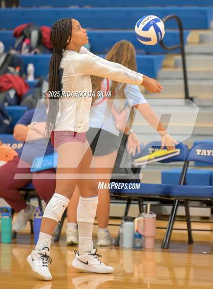 Thumbnail 3 in Tompkins vs. Dawson (KISD/CFISD Tournament) photogallery.