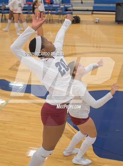Thumbnail 2 in Tompkins vs. Dawson (KISD/CFISD Tournament) photogallery.