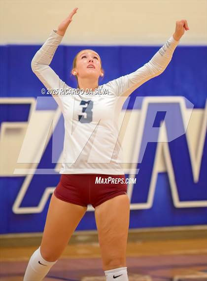 Thumbnail 3 in Tompkins vs. Dawson (KISD/CFISD Tournament) photogallery.